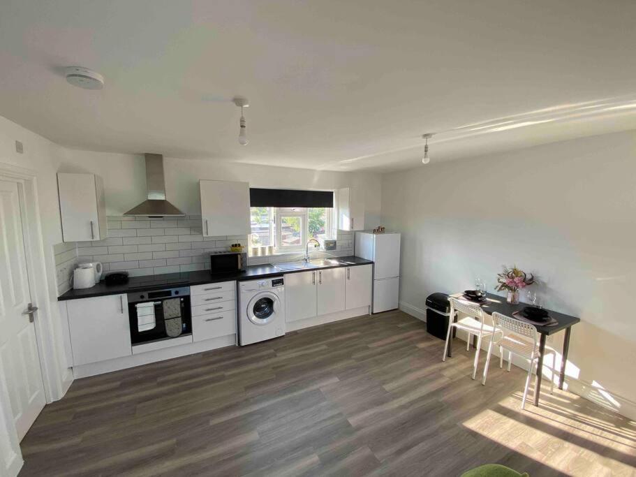 Lively Loft 30min To Apartamento